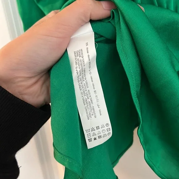 FLASH SALE NWT Zara Green Satin Wrap Top - Picture 10 of 11